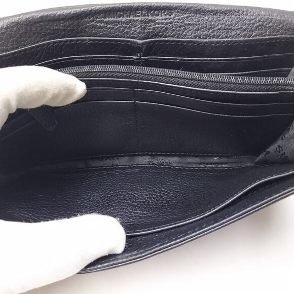 Michael Kors Black Pebbled Leather Logo Credit Card Bifold Wallet - Picture 11 of 16